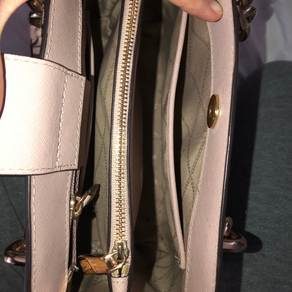 Pink Michael Kors Cynthia Saffiano Small - Picture 6 of 8